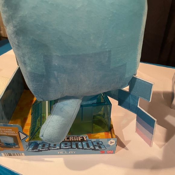 Minecraft Legends Allay plush - Picture 2 of 5